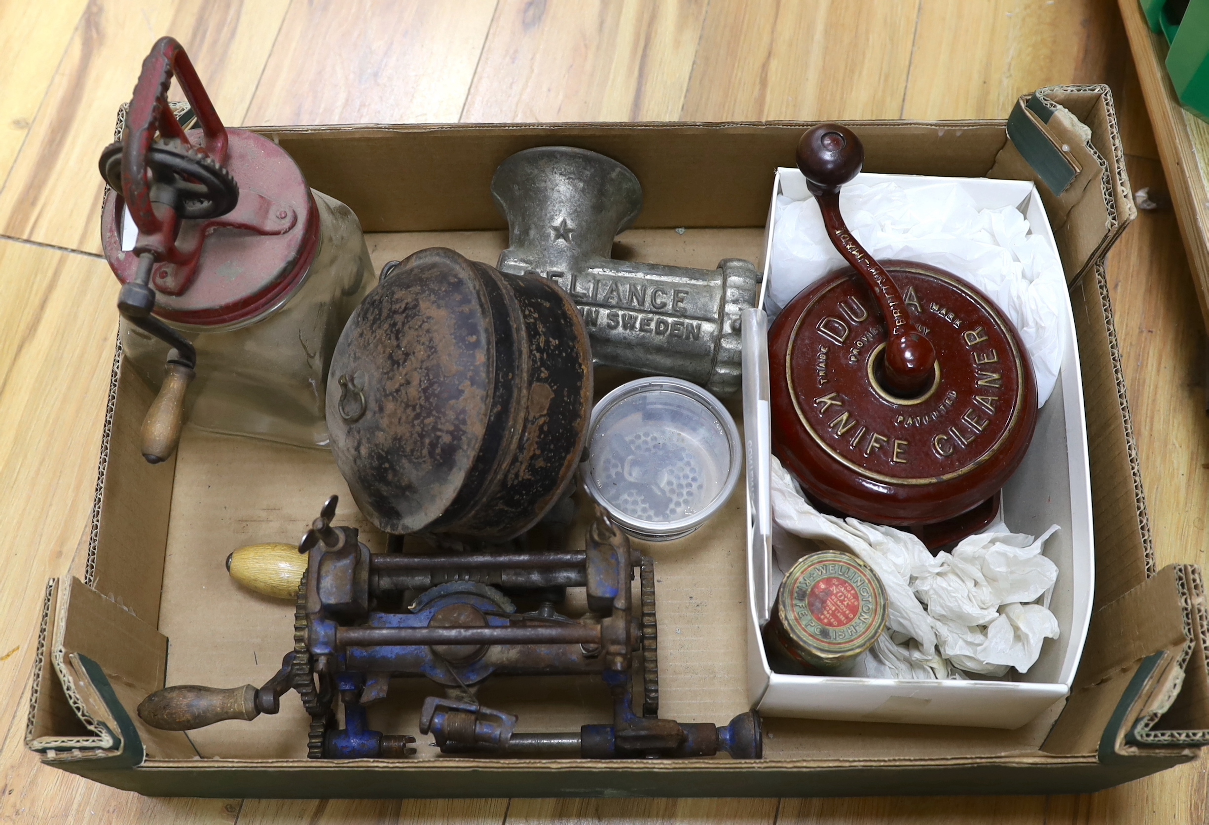 A collection of metalware kitchenalia